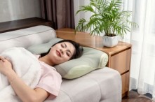 Góc So Sánh: Gối Massage SKG P5 Có Gì Đặc Biệt Hơn Các Dòng Máy Khác?